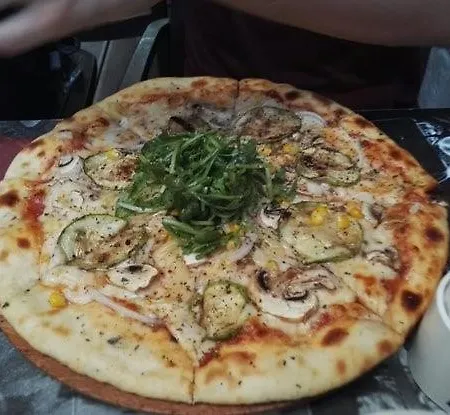 With Breakfast Revolucija