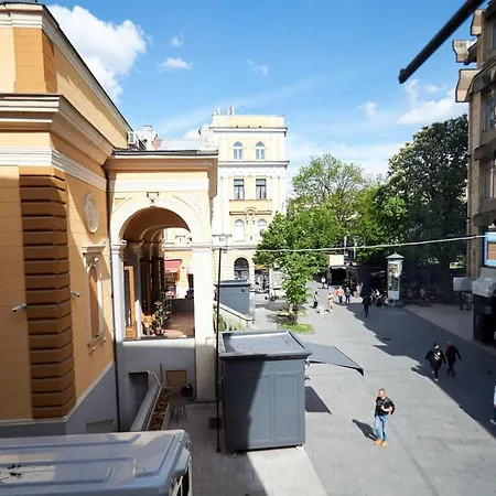 With Breakfast Revolucija Otel Saraybosna